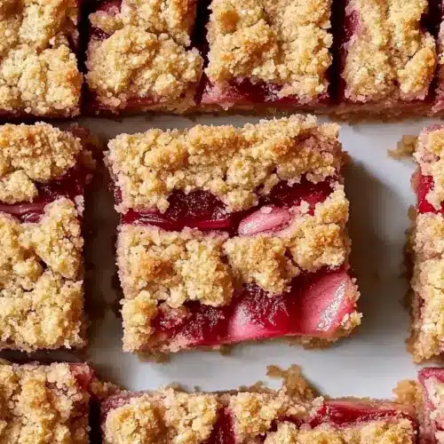 Classic Rhubarb Crumble Bars