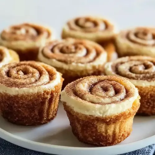 Mini Cinnamon Roll Cheesecakes